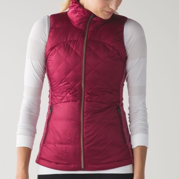 Lululemon Berry Rumble Down For A Run Full Zip Vest | Size 4 - Picture 1 of 9